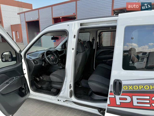 Білий Фіат Добло, об'ємом двигуна 1.37 л та пробігом 110 тис. км за 10200 $, фото 7 на Automoto.ua