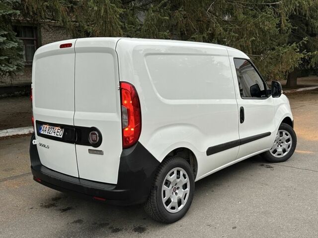 Белый Фиат Добло, объемом двигателя 1.4 л и пробегом 130 тыс. км за 9300 $, фото 9 на Automoto.ua