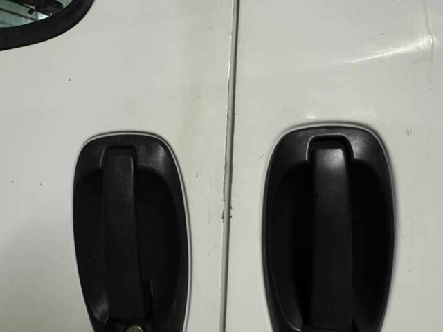 Білий Фіат Добло, об'ємом двигуна 1.2 л та пробігом 12 тис. км за 9900 $, фото 5 на Automoto.ua