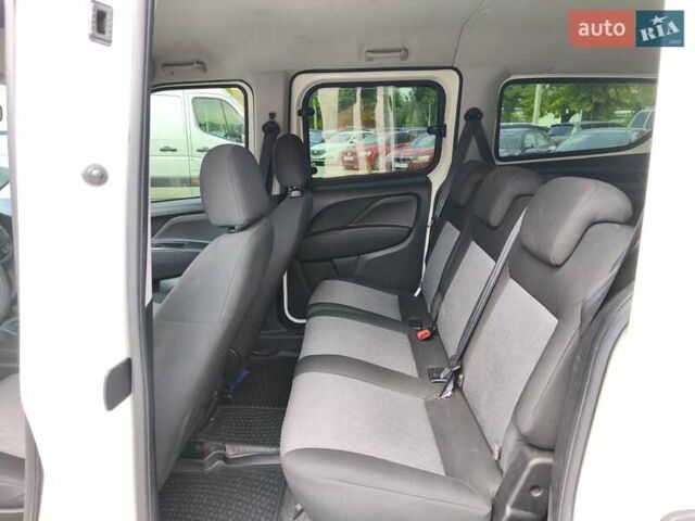 Білий Фіат Добло, об'ємом двигуна 1.25 л та пробігом 202 тис. км за 11950 $, фото 10 на Automoto.ua