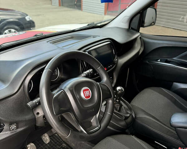 Білий Фіат Добло, об'ємом двигуна 1.37 л та пробігом 110 тис. км за 10200 $, фото 9 на Automoto.ua