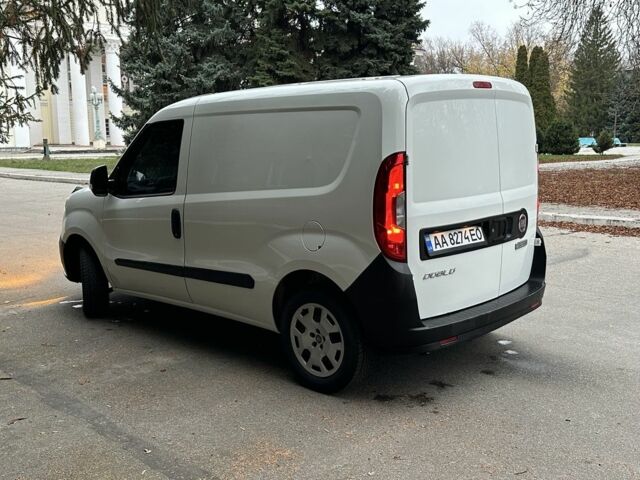 Белый Фиат Добло, объемом двигателя 1.4 л и пробегом 130 тыс. км за 9300 $, фото 8 на Automoto.ua