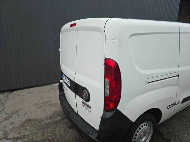 Белый Фиат Добло, объемом двигателя 1.4 л и пробегом 258 тыс. км за 7000 $, фото 17 на Automoto.ua