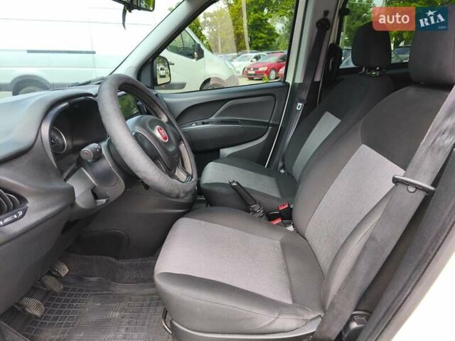 Білий Фіат Добло, об'ємом двигуна 1.25 л та пробігом 202 тис. км за 11950 $, фото 9 на Automoto.ua