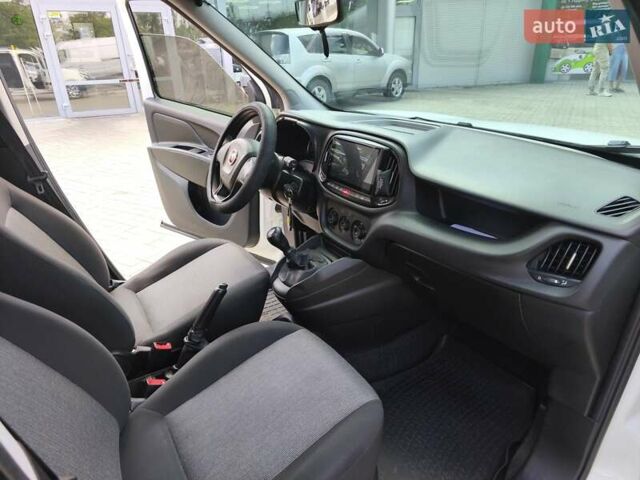 Білий Фіат Добло, об'ємом двигуна 1.25 л та пробігом 202 тис. км за 11950 $, фото 11 на Automoto.ua