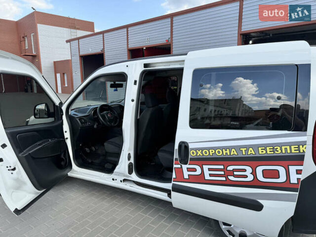 Білий Фіат Добло, об'ємом двигуна 1.37 л та пробігом 110 тис. км за 10200 $, фото 6 на Automoto.ua