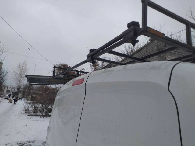 Білий Фіат Добло, об'ємом двигуна 1.4 л та пробігом 112 тис. км за 12500 $, фото 2 на Automoto.ua