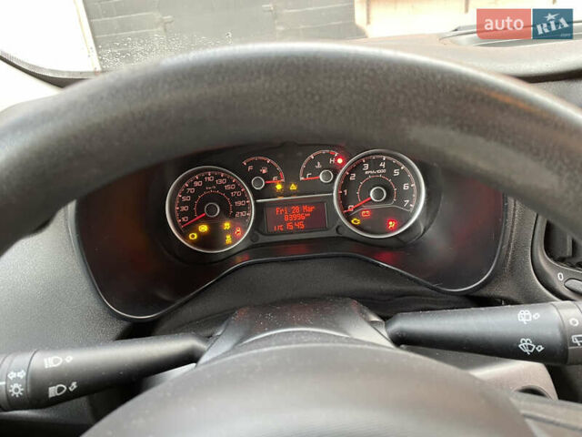 Белый Фиат Добло, объемом двигателя 1.37 л и пробегом 84 тыс. км за 13000 $, фото 10 на Automoto.ua