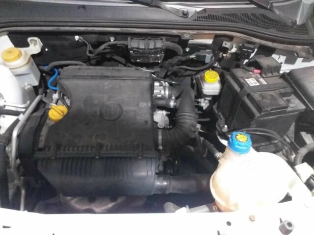 Білий Фіат Добло, об'ємом двигуна 1.4 л та пробігом 112 тис. км за 12500 $, фото 3 на Automoto.ua