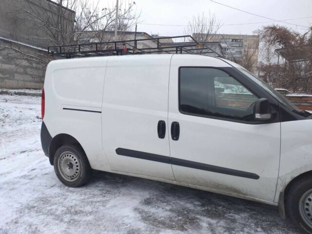 Білий Фіат Добло, об'ємом двигуна 1.4 л та пробігом 112 тис. км за 12500 $, фото 1 на Automoto.ua