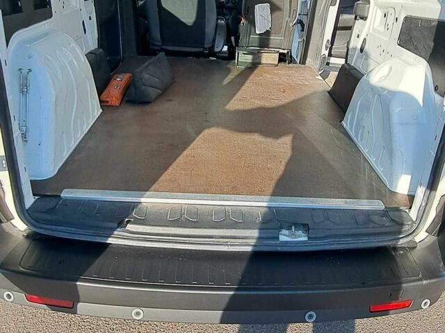 Белый Фиат Добло, объемом двигателя 1.3 л и пробегом 94 тыс. км за 10500 $, фото 12 на Automoto.ua