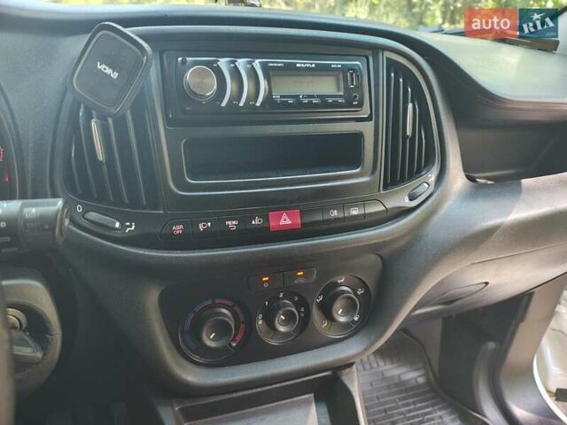 Белый Фиат Добло, объемом двигателя 1.25 л и пробегом 231 тыс. км за 9500 $, фото 12 на Automoto.ua