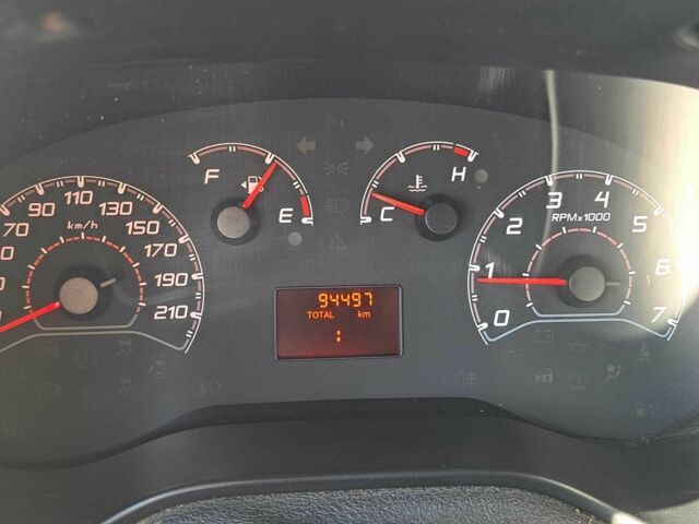 Белый Фиат Добло, объемом двигателя 1.3 л и пробегом 94 тыс. км за 10500 $, фото 4 на Automoto.ua