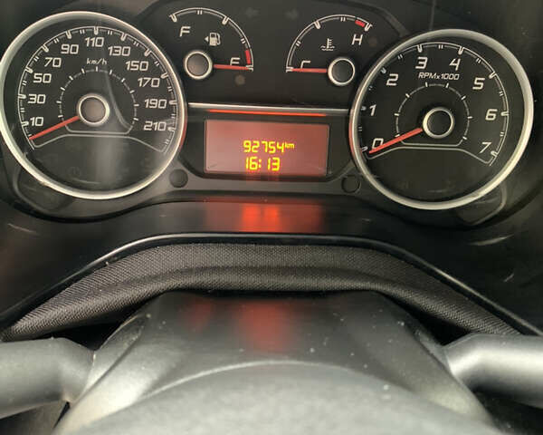 Белый Фиат Добло, объемом двигателя 1.3 л и пробегом 90 тыс. км за 13100 $, фото 19 на Automoto.ua