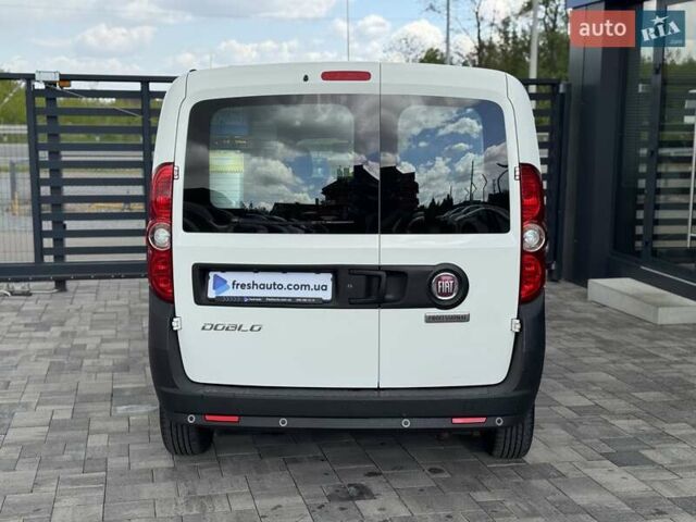 Белый Фиат Добло, объемом двигателя 1.3 л и пробегом 135 тыс. км за 13500 $, фото 11 на Automoto.ua