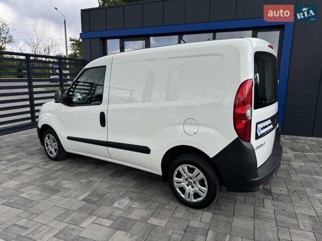 Белый Фиат Добло, объемом двигателя 1.3 л и пробегом 135 тыс. км за 13500 $, фото 9 на Automoto.ua