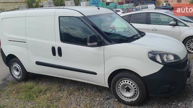 Фиат Добло 2020 в Львове на Automoto.ua Белый Фиат Добло, объемом двигателя 1.37 л и пробегом 15 тыс. км за 10500 $, фото 6 на Automoto.ua