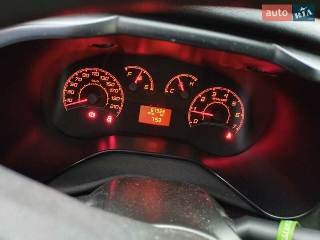 Белый Фиат Добло, объемом двигателя 1.4 л и пробегом 67 тыс. км за 11500 $, фото 10 на Automoto.ua