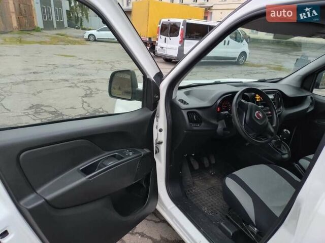 Белый Фиат Добло, объемом двигателя 1.4 л и пробегом 67 тыс. км за 11500 $, фото 5 на Automoto.ua