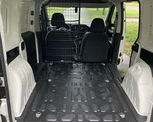 Белый Фиат Добло, объемом двигателя 1.3 л и пробегом 90 тыс. км за 13100 $, фото 30 на Automoto.ua