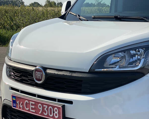 Белый Фиат Добло, объемом двигателя 1.6 л и пробегом 182 тыс. км за 11450 $, фото 10 на Automoto.ua
