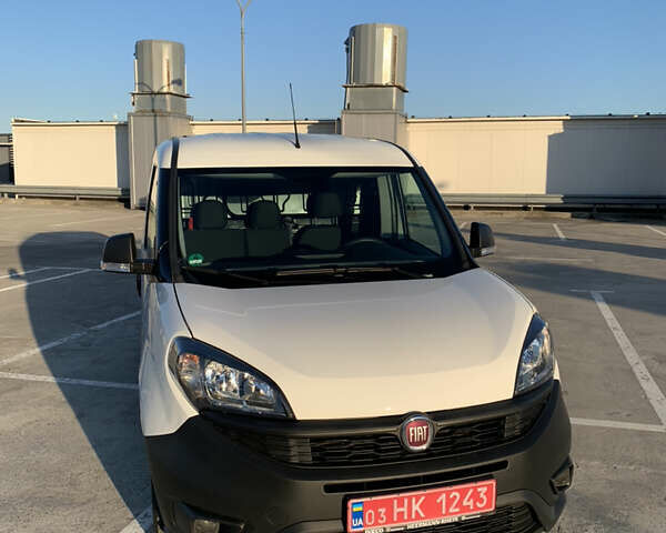 Білий Фіат Добло, об'ємом двигуна 1.6 л та пробігом 56 тис. км за 14100 $, фото 5 на Automoto.ua