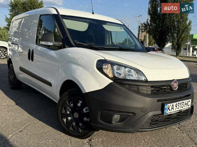 Белый Фиат Добло, объемом двигателя 1.37 л и пробегом 19 тыс. км за 15000 $, фото 1 на Automoto.ua