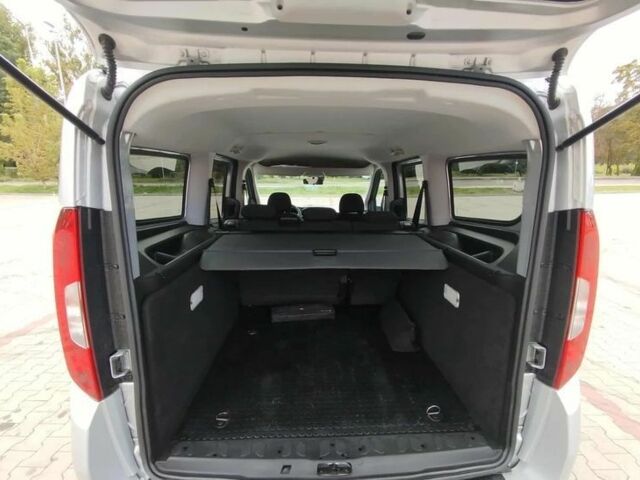 Білий Фіат Добло, об'ємом двигуна 1.6 л та пробігом 105 тис. км за 9300 $, фото 11 на Automoto.ua