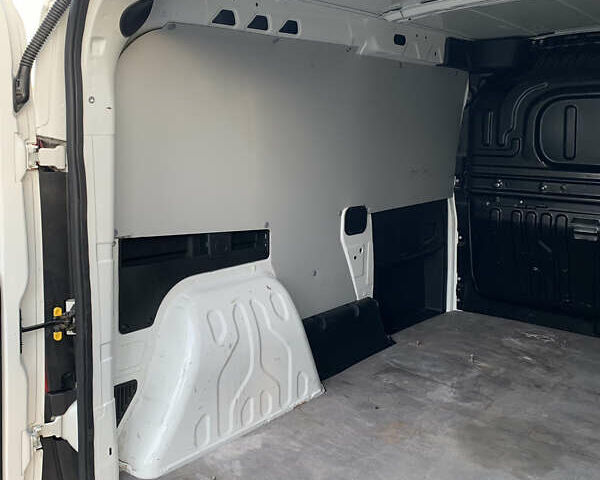 Білий Фіат Добло, об'ємом двигуна 1.6 л та пробігом 56 тис. км за 14100 $, фото 24 на Automoto.ua