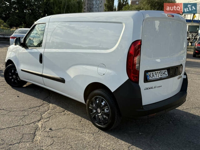 Белый Фиат Добло, объемом двигателя 1.37 л и пробегом 19 тыс. км за 15000 $, фото 8 на Automoto.ua