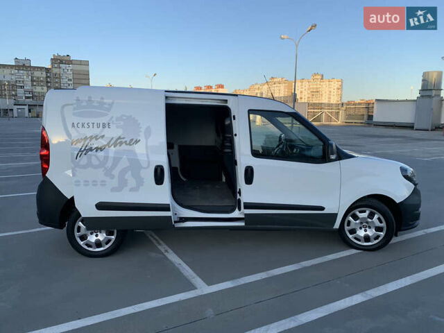 Білий Фіат Добло, об'ємом двигуна 1.6 л та пробігом 56 тис. км за 14100 $, фото 20 на Automoto.ua