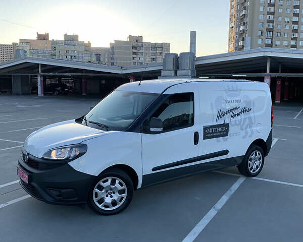 Білий Фіат Добло, об'ємом двигуна 1.6 л та пробігом 56 тис. км за 14100 $, фото 12 на Automoto.ua