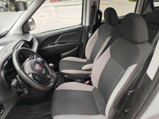 Білий Фіат Добло, об'ємом двигуна 1.6 л та пробігом 105 тис. км за 9300 $, фото 9 на Automoto.ua