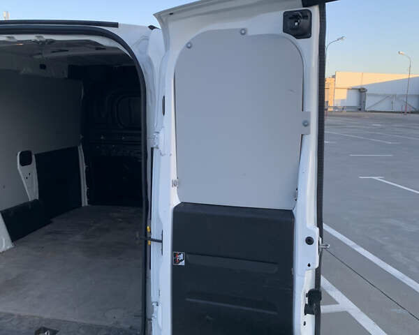 Білий Фіат Добло, об'ємом двигуна 1.6 л та пробігом 56 тис. км за 14100 $, фото 26 на Automoto.ua