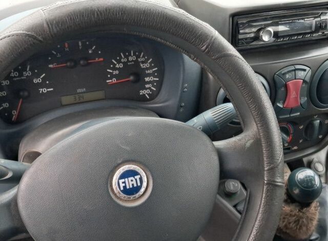 Белый Фиат Добло, объемом двигателя 1.9 л и пробегом 300 тыс. км за 2700 $, фото 7 на Automoto.ua