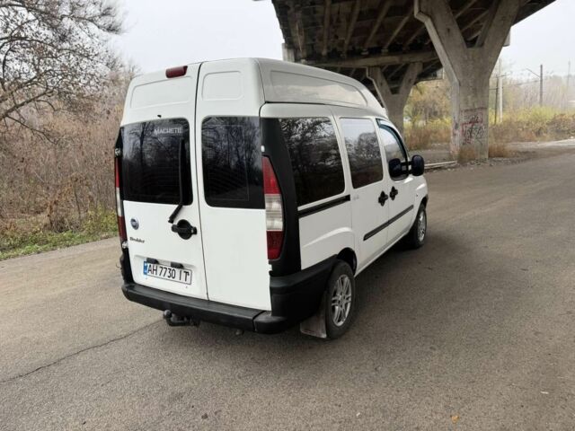 Белый Фиат Добло, объемом двигателя 1.6 л и пробегом 300 тыс. км за 3000 $, фото 4 на Automoto.ua