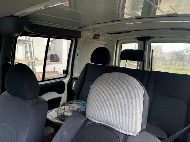 Белый Фиат Добло, объемом двигателя 1.9 л и пробегом 273 тыс. км за 4100 $, фото 5 на Automoto.ua