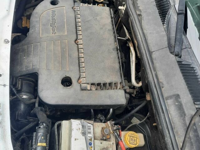 Білий Фіат Добло, об'ємом двигуна 1.3 л та пробігом 280 тис. км за 2550 $, фото 1 на Automoto.ua