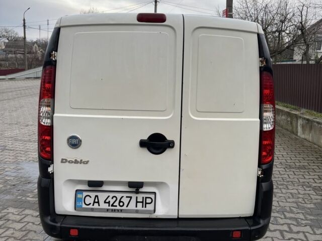 Белый Фиат Добло, объемом двигателя 1.4 л и пробегом 400 тыс. км за 3000 $, фото 5 на Automoto.ua