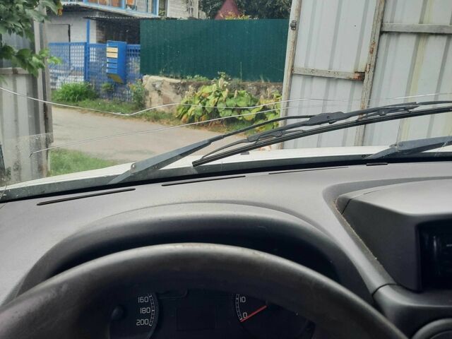 Білий Фіат Добло, об'ємом двигуна 1.3 л та пробігом 280 тис. км за 2550 $, фото 4 на Automoto.ua