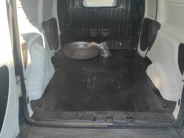 Білий Фіат Добло, об'ємом двигуна 1.4 л та пробігом 210 тис. км за 4300 $, фото 4 на Automoto.ua