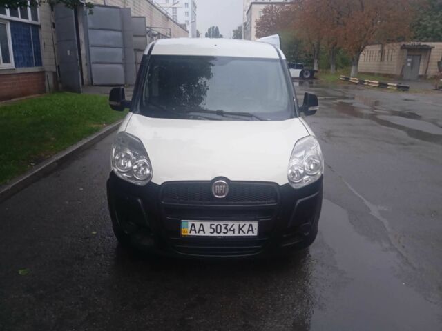 Білий Фіат Добло, об'ємом двигуна 1.2 л та пробігом 300 тис. км за 4300 $, фото 1 на Automoto.ua
