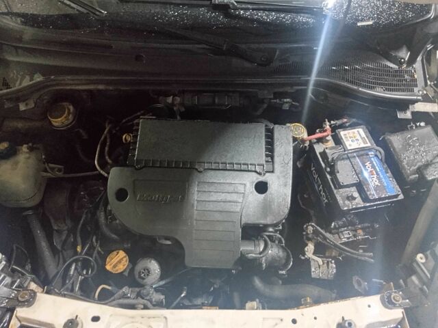 Білий Фіат Добло, об'ємом двигуна 1.2 л та пробігом 300 тис. км за 4300 $, фото 6 на Automoto.ua