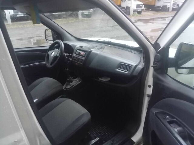 Білий Фіат Добло, об'ємом двигуна 1.2 л та пробігом 300 тис. км за 4300 $, фото 3 на Automoto.ua