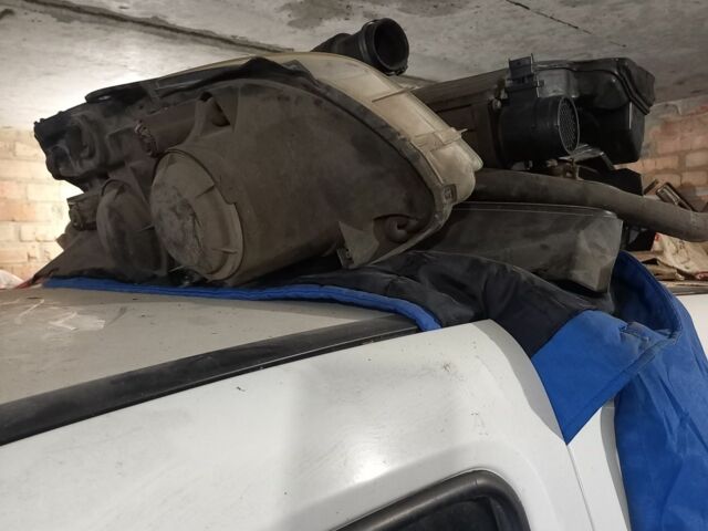 Белый Фиат Добло, объемом двигателя 1.3 л и пробегом 1000 тыс. км за 2362 $, фото 5 на Automoto.ua