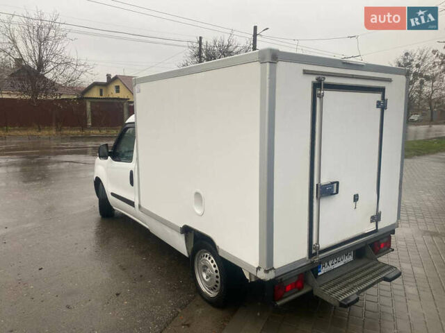 Білий Фіат Добло, об'ємом двигуна 1.6 л та пробігом 255 тис. км за 12000 $, фото 4 на Automoto.ua