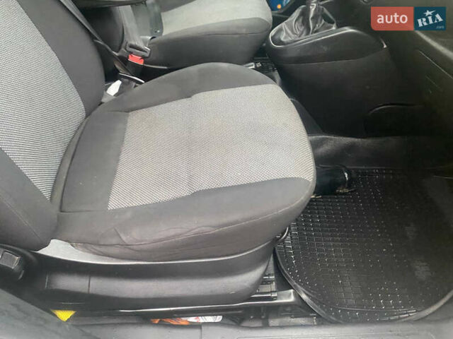 Білий Фіат Добло, об'ємом двигуна 1.6 л та пробігом 255 тис. км за 12000 $, фото 6 на Automoto.ua