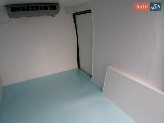 Белый Фиат Добло, объемом двигателя 1.3 л и пробегом 147 тыс. км за 11300 $, фото 2 на Automoto.ua