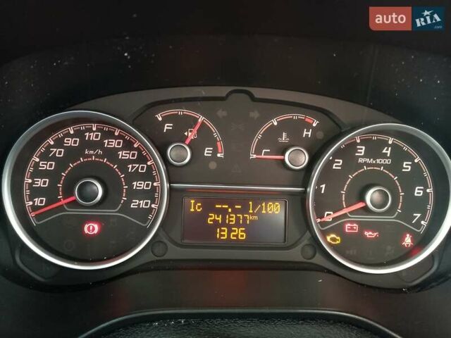 Белый Фиат Добло, объемом двигателя 1.25 л и пробегом 241 тыс. км за 13100 $, фото 18 на Automoto.ua