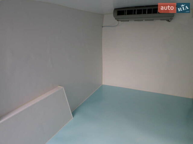 Белый Фиат Добло, объемом двигателя 1.3 л и пробегом 147 тыс. км за 11300 $, фото 3 на Automoto.ua